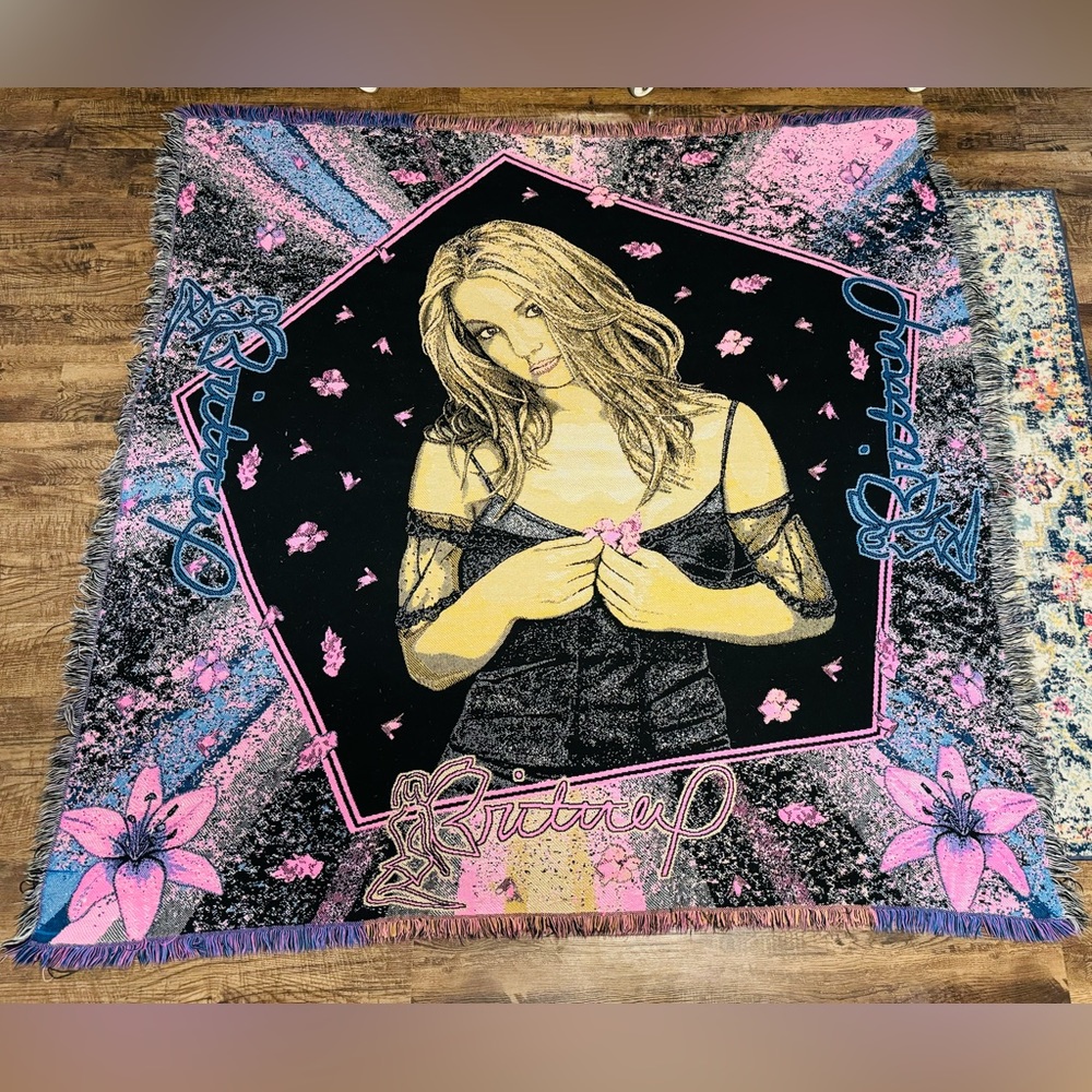 Britney Spears Rare Vintage 100% High Bulk Acrylic Woven Blanket